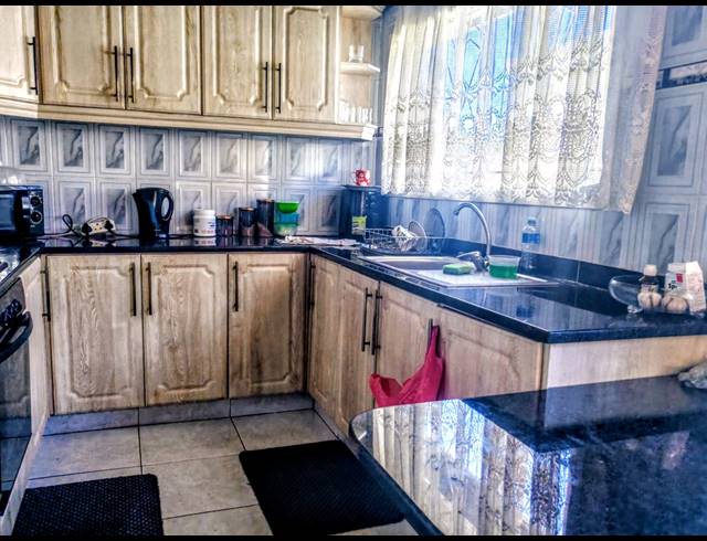 3 BEDROOM HOUSE FOR SALE IN SHALLCROSS